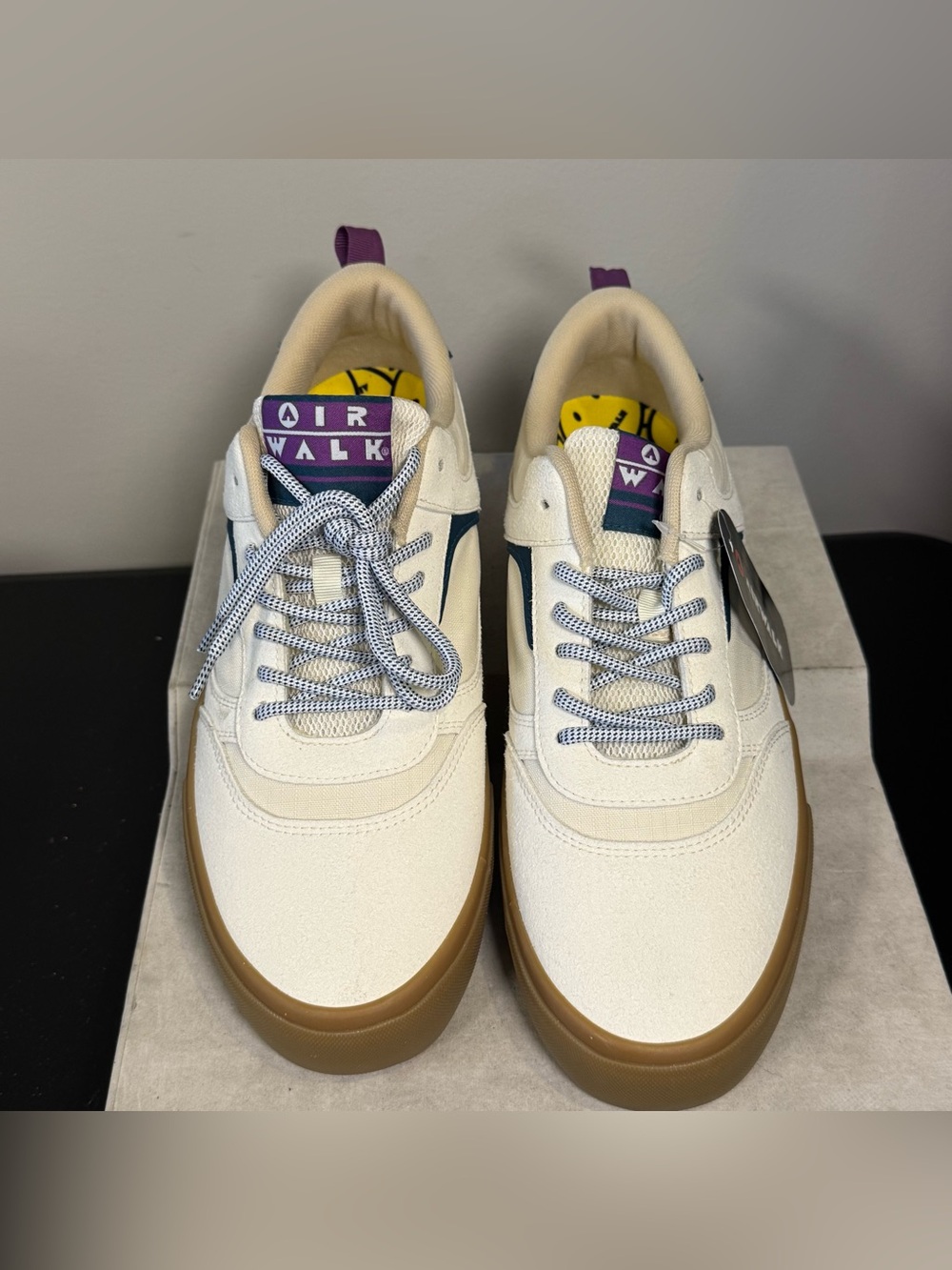 Airwalk Men's White Canvas Low-Top Sneakers with Gum Sole size 10.5, NWT - Picture 3 of 6